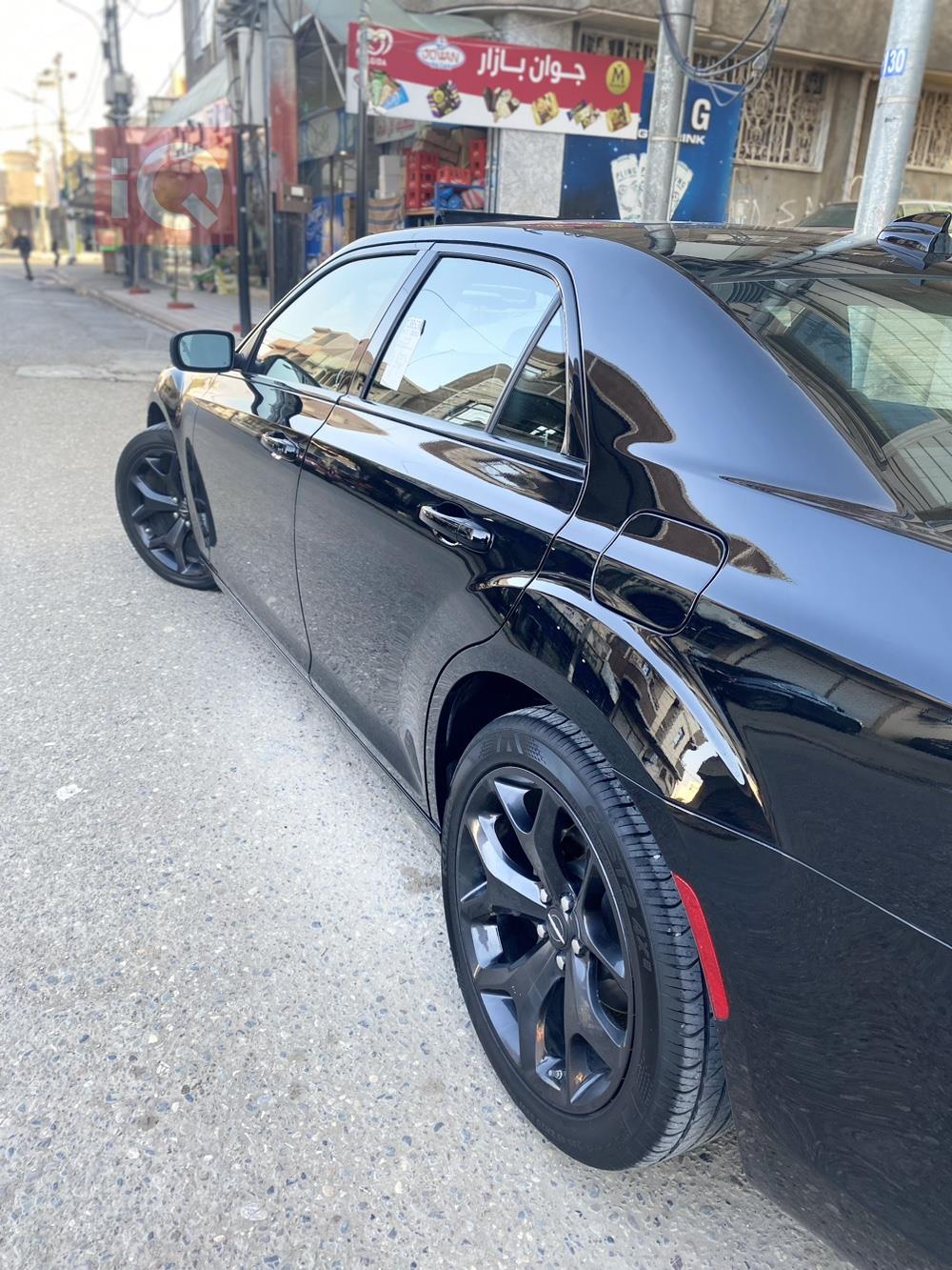 کرایسلەر 300